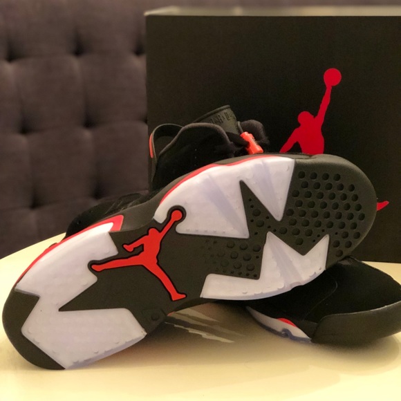 Jordan 6 Retro (Infrareds) - Picture 3 of 4